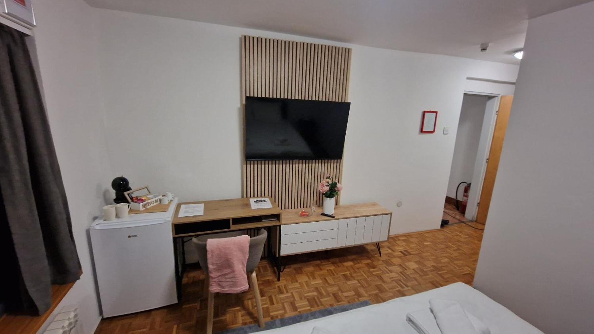 Olimpus Apartmani Bd Banjaluka Banja Luka Pokoj fotografie